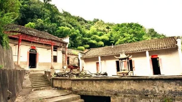 ���Ǹ����������ĵ��ܣ�ԶԶ���ž���һ������