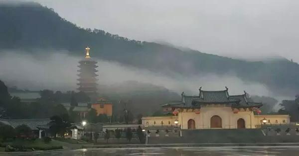 �������ŵ����к���������������