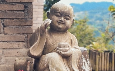 ��𾳽磬ʵ�����˸��߾���